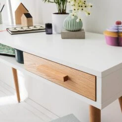 Bureau Lewin -Wenko Soldes Boutique 1000008545 190618 10011500006 GALLERYIMAGES P000000001000008545