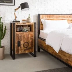 Table De Chevet Iron -Wenko Soldes Boutique 1000104114 200407 07013500001 MOOD DETAILS P000000001000104114 mood