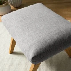 Pouf Repose-pieds Hepburn I -Wenko Soldes Boutique 1000114788 180713 152041241 MOOD GALLERYIMAGES P000000001000114788 mood