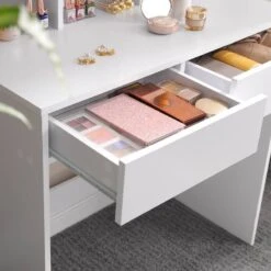 Coiffeuse Ireby III 13 Coiffeuse Ireby III -Wenko Soldes Boutique 1000367875 221018 023 MOOD DETAILS P000000001000367875 mood