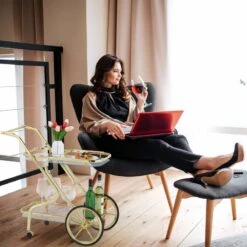 Chariot De Cuisine Couleur Laiton -Wenko Soldes Boutique 26db35efde5b40afb626158537e0bf62